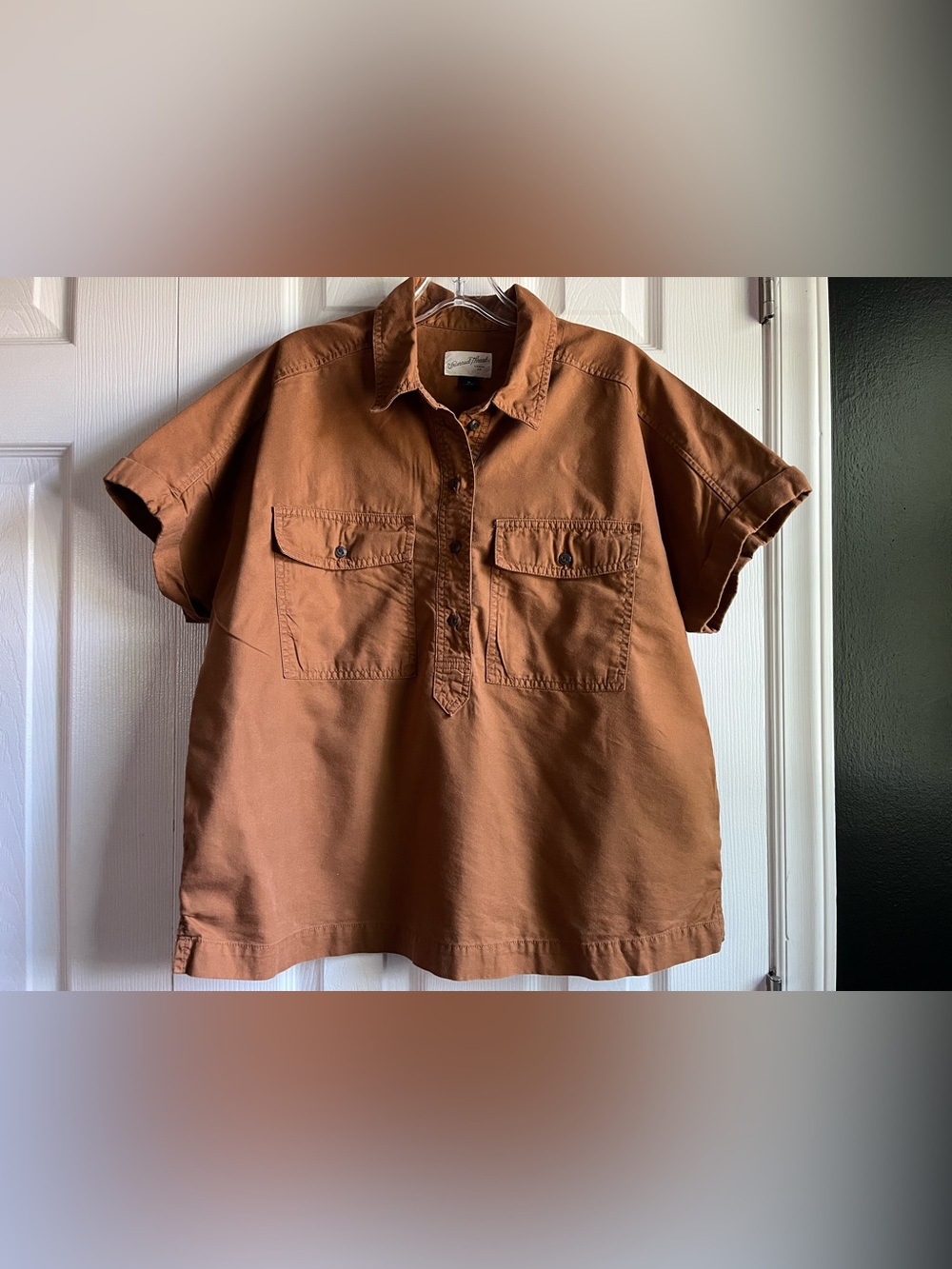 Universal Thread Shirt Women's Medium Rust Popover Short Sleeve Collared Top